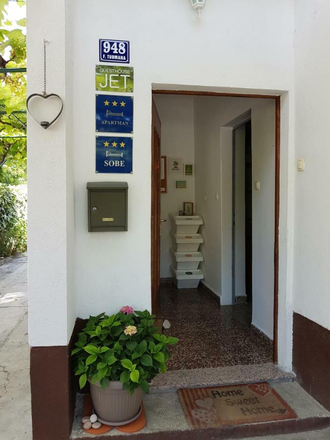 Guesthouse Jet Kastela Exterior photo