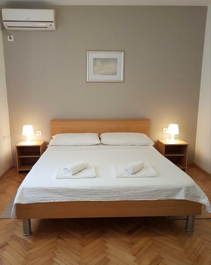 Guesthouse Jet Kastela Exterior photo