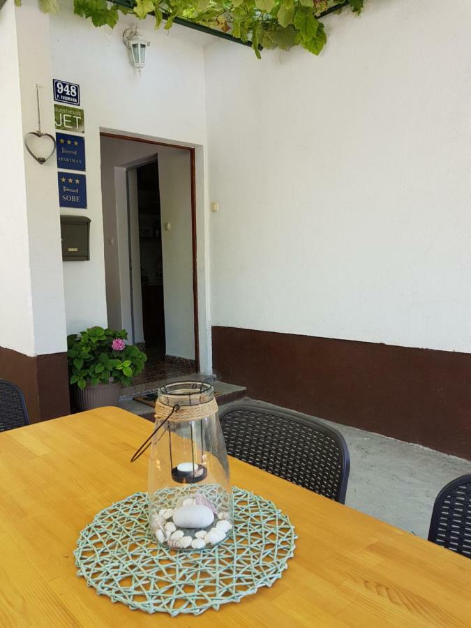 Guesthouse Jet Kastela Exterior photo